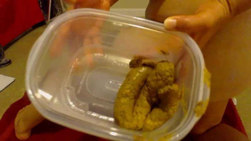 Poop in a plastic container - ModelNatalya94 - FullHD [2024]