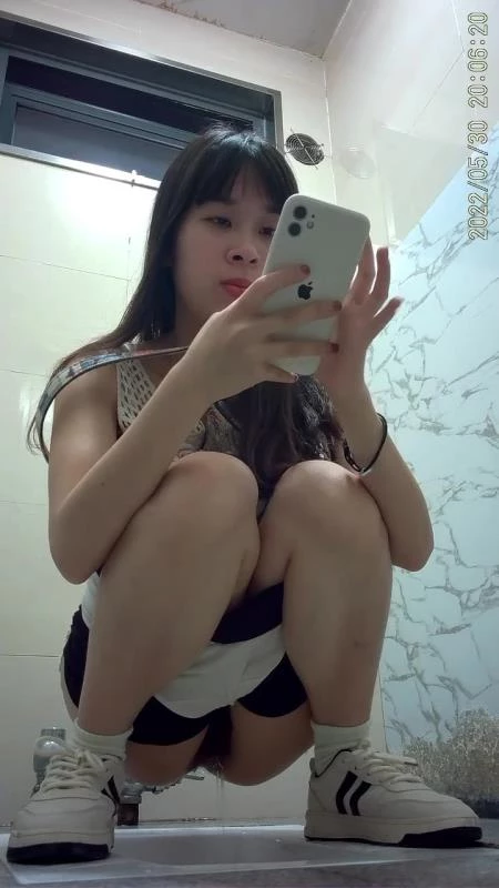 BFJP-75 - Beautiful Girl Toilet Voyeur Urination 美少女トイレ盗撮放尿 Uncensored - HD [2024]